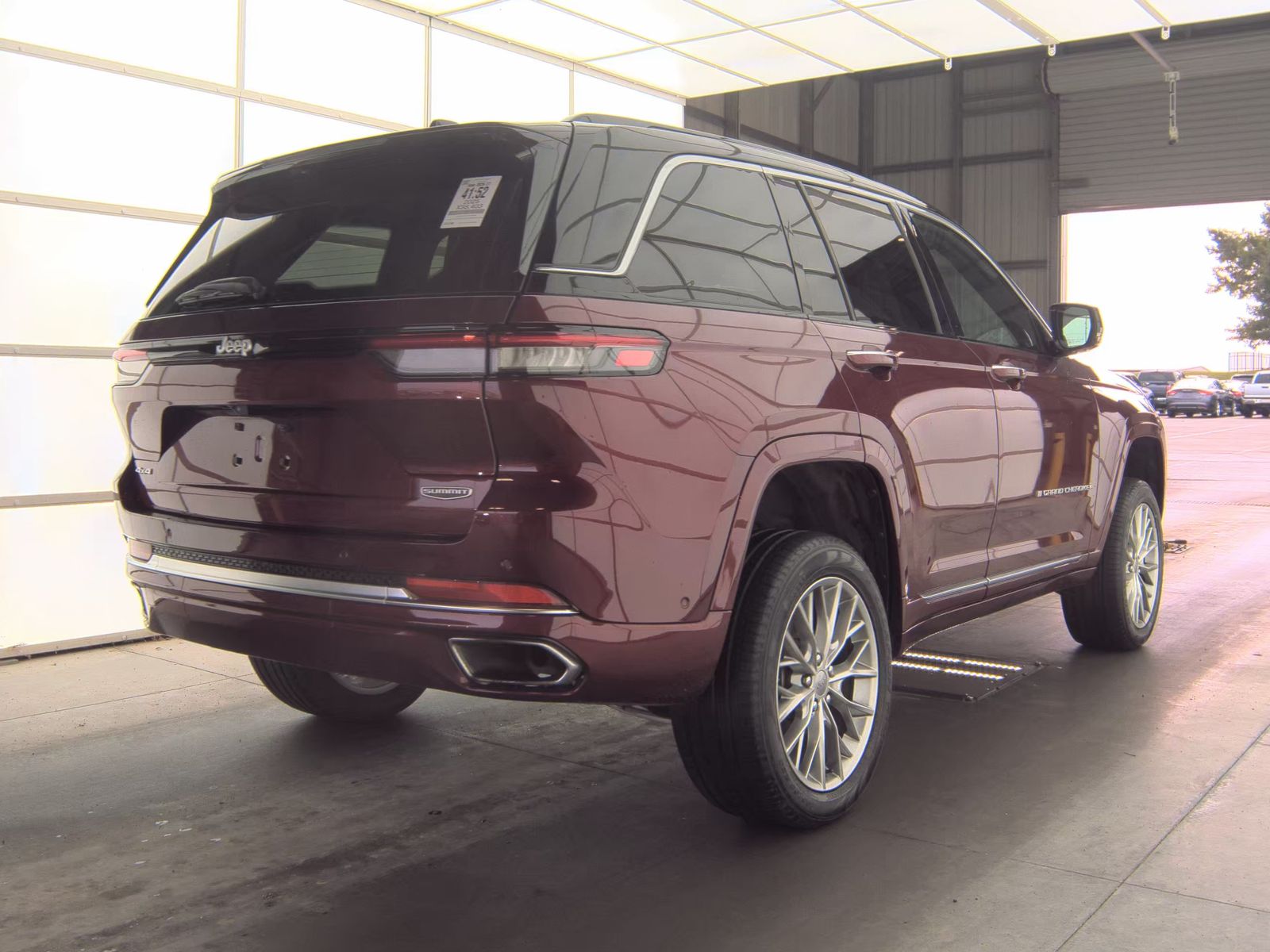 2025 Jeep Grand Cherokee Summit AWD