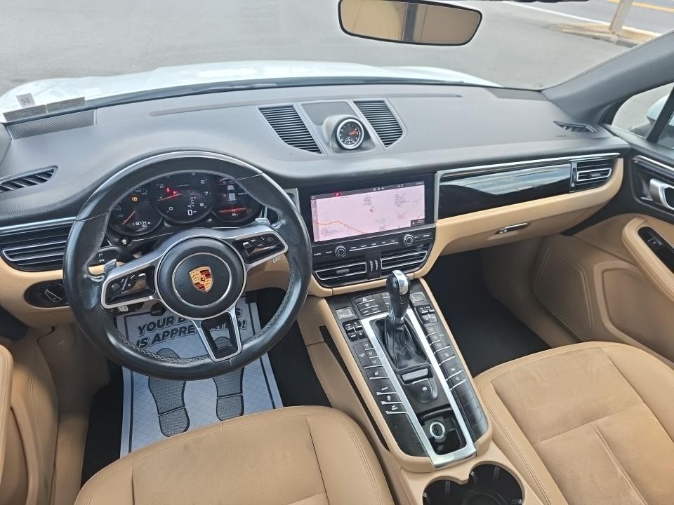 2020 Porsche Macan Base AWD