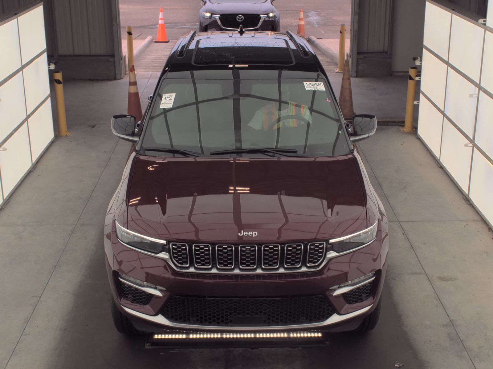 2025 Jeep Grand Cherokee Summit AWD
