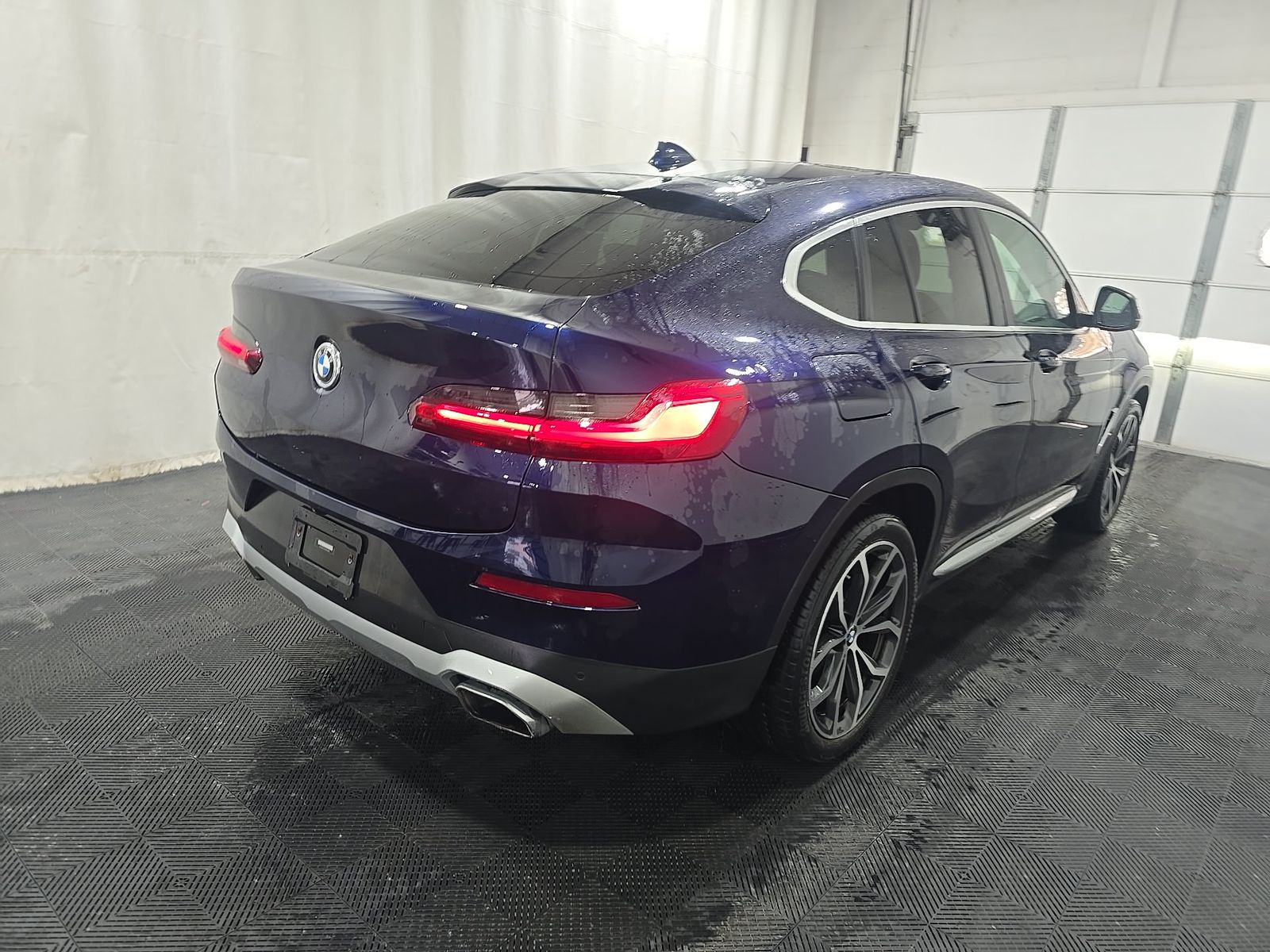 2022 BMW X4 xDrive30i AWD
