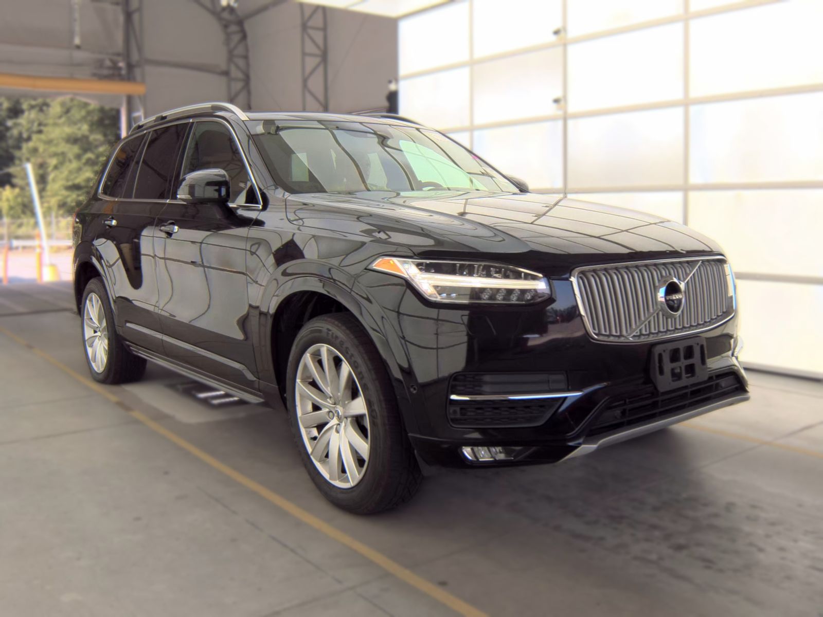 2018 Volvo XC90 T6 Momentum AWD