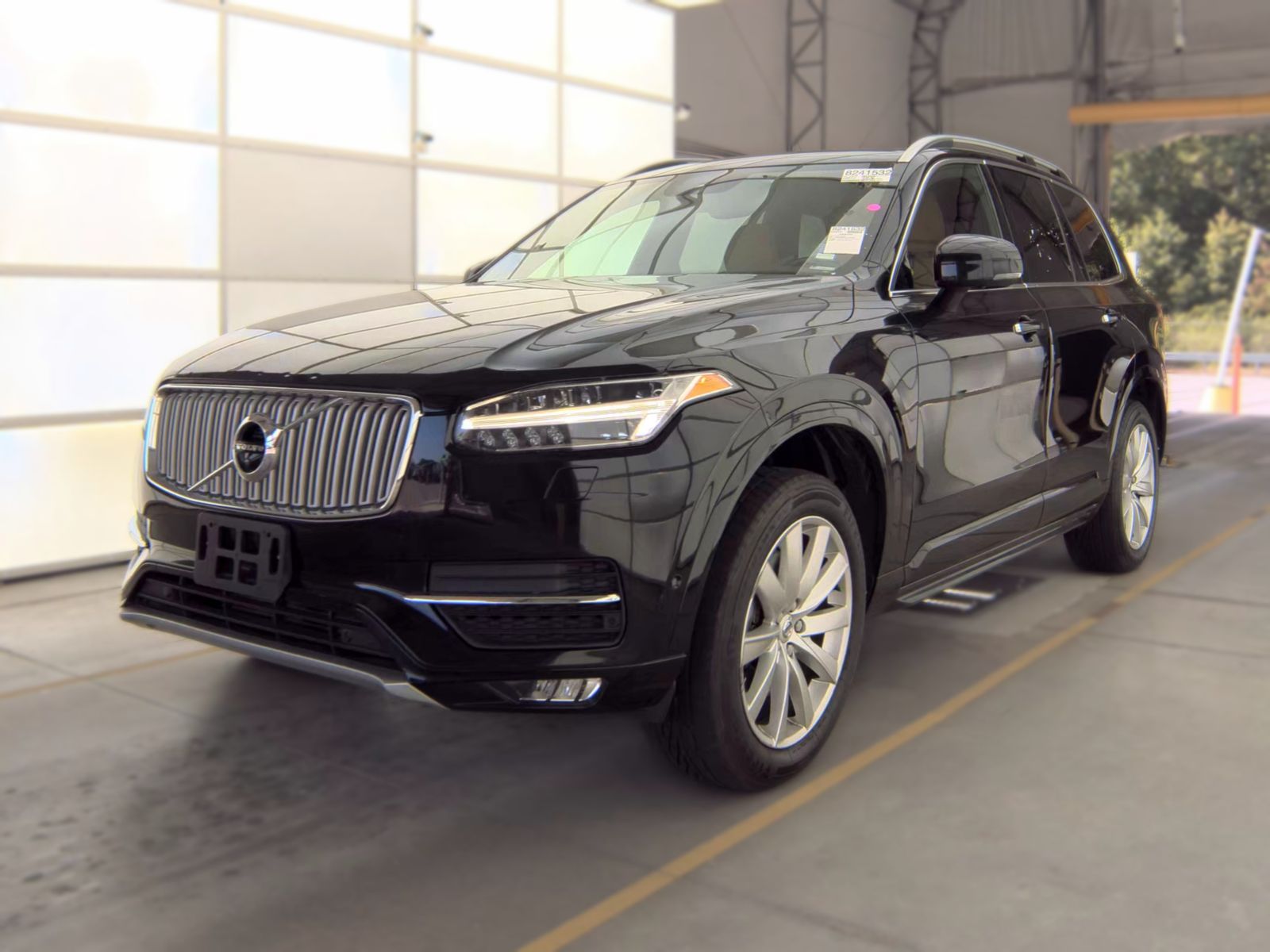 2018 Volvo XC90 T6 Momentum AWD
