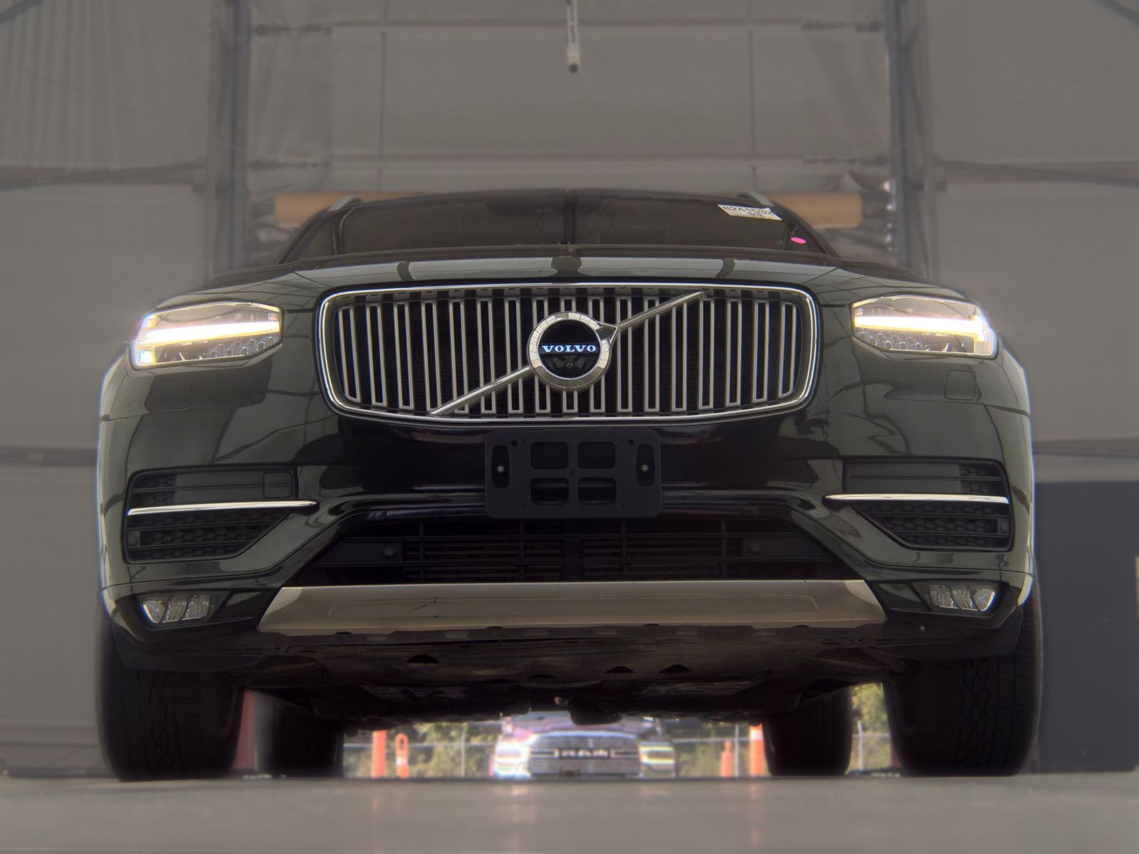 2018 Volvo XC90 T6 Momentum AWD