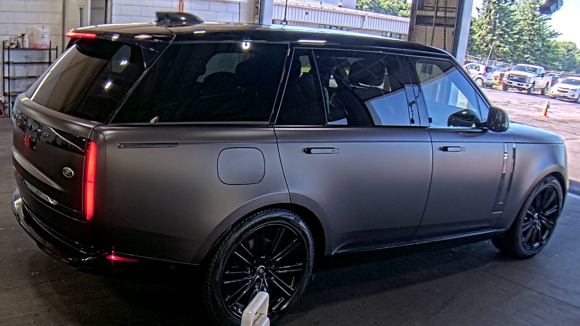 2023 Land Rover Range Rover SE LWB AWD