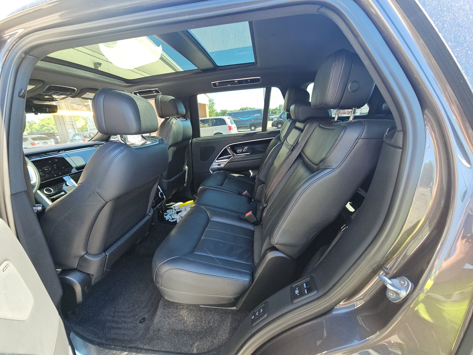 2023 Land Rover Range Rover SE LWB AWD