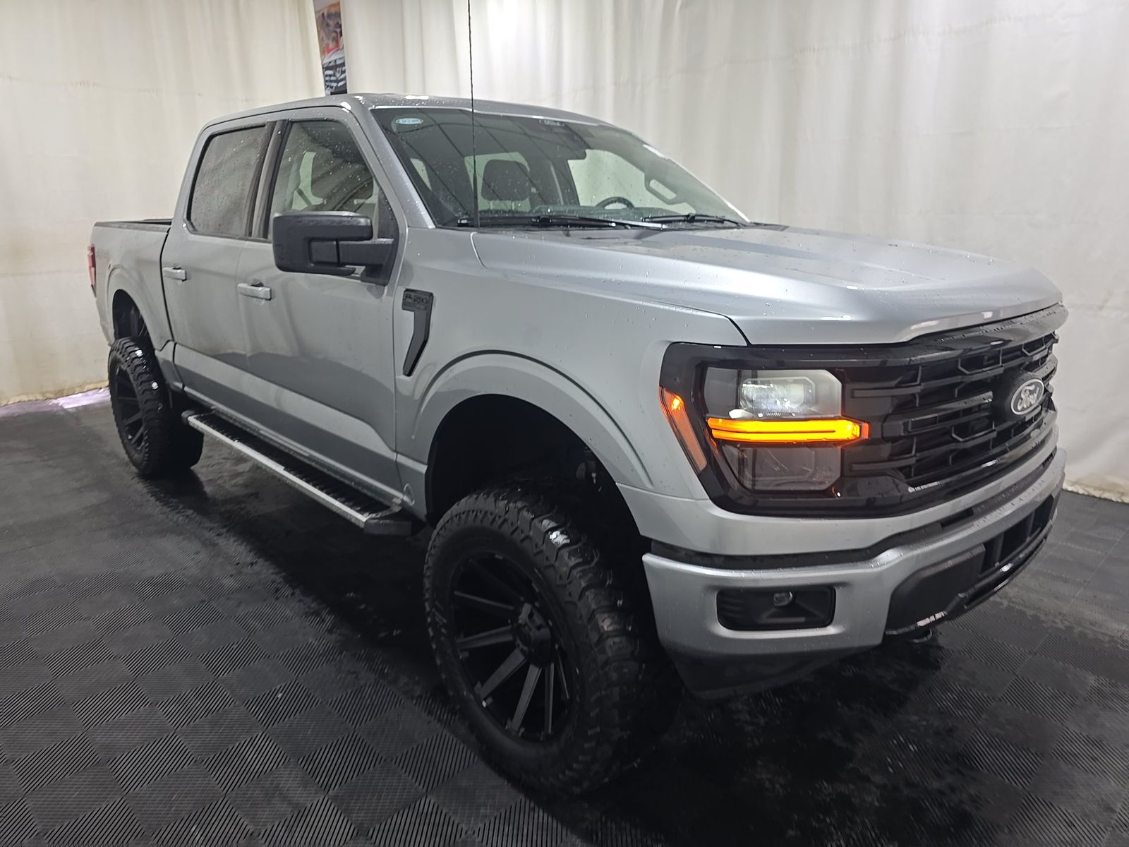2025 Ford F-150 XLT AWD