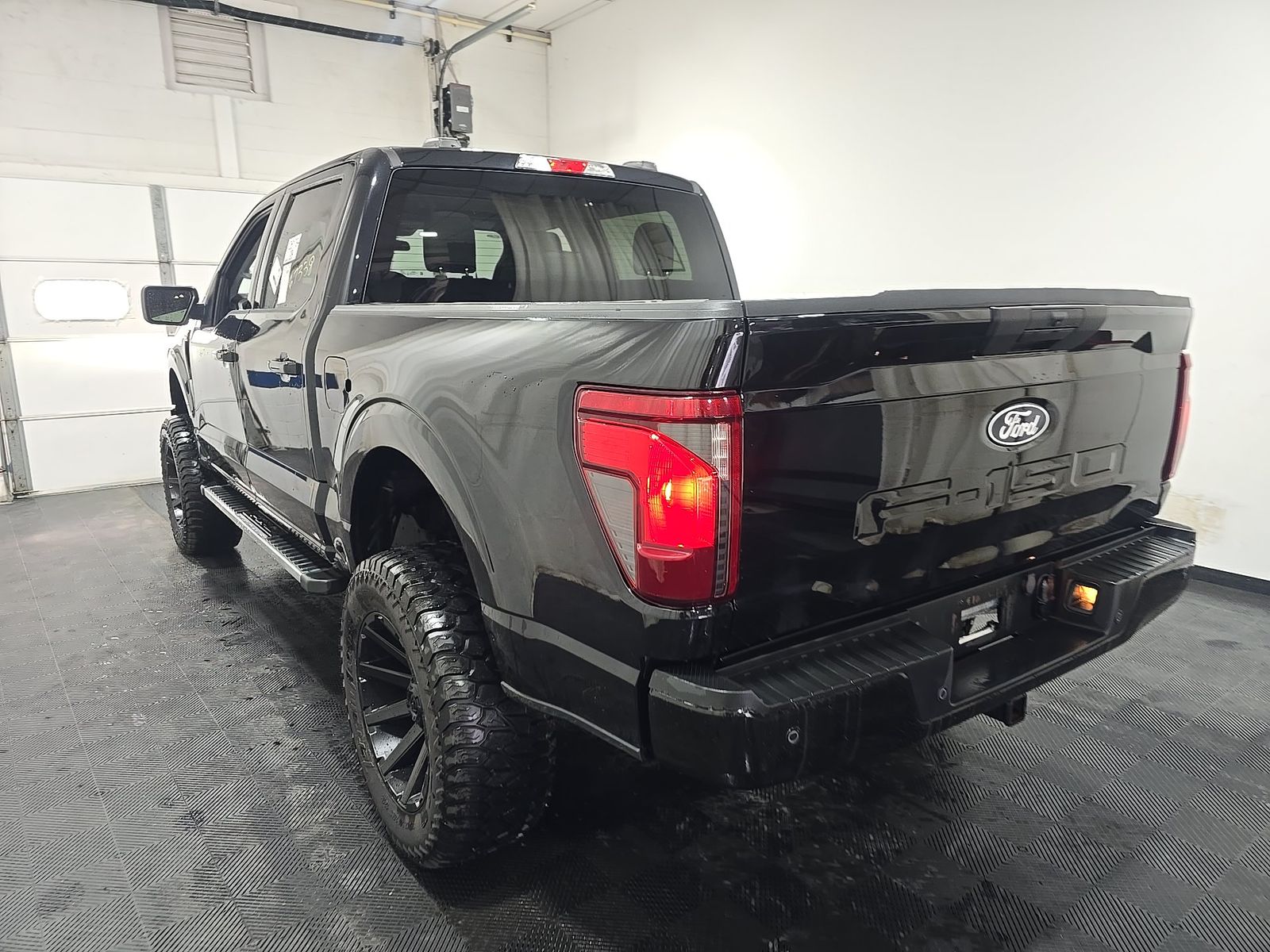 2025 Ford F-150 XLT AWD