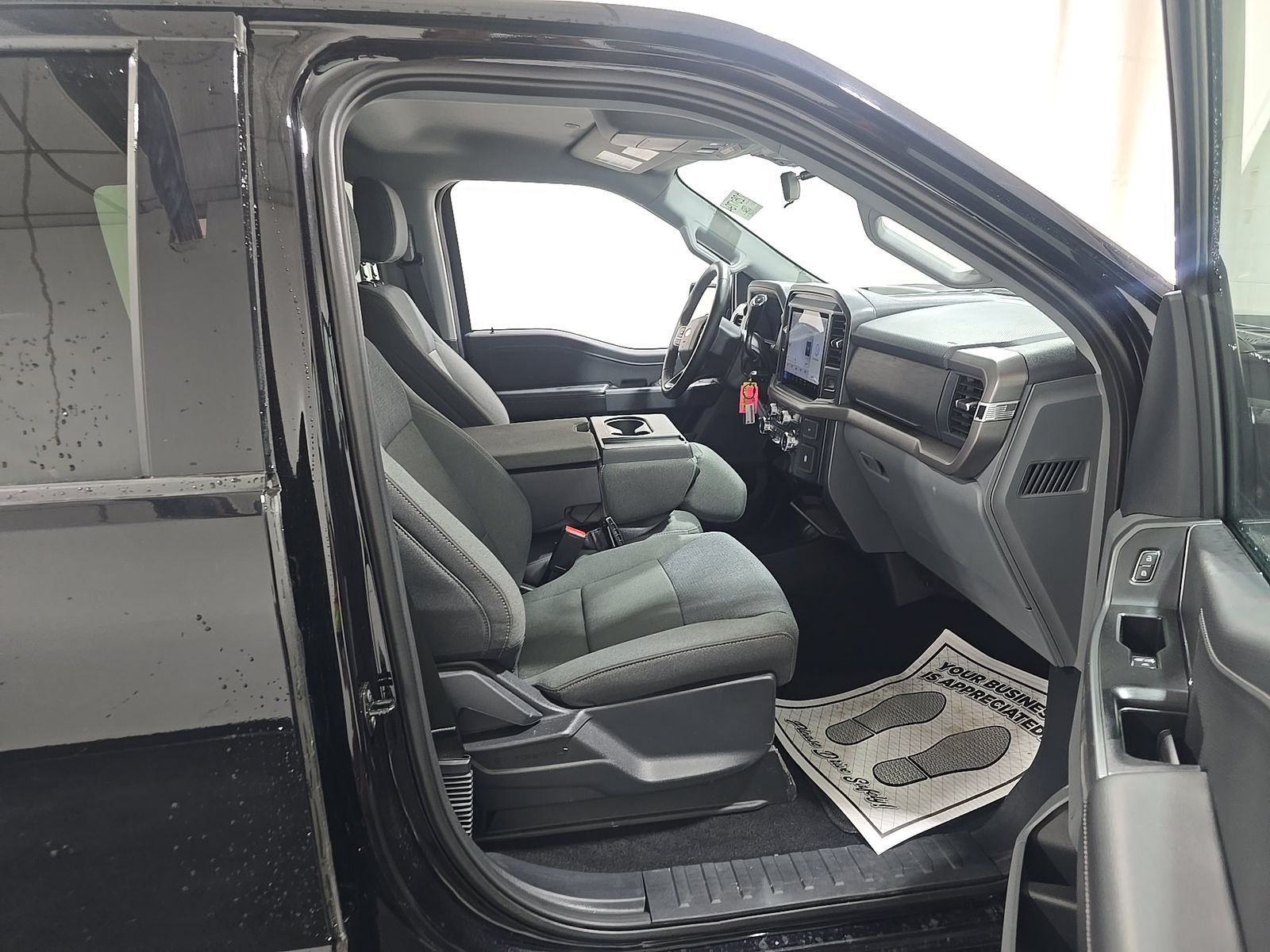 2025 Ford F-150 XLT AWD