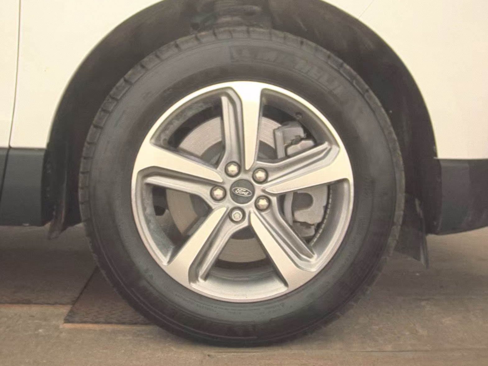 2023 Ford Edge SEL AWD