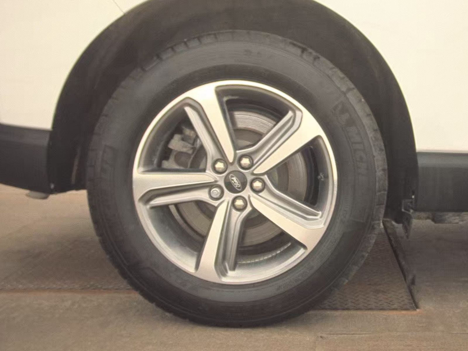 2023 Ford Edge SEL AWD