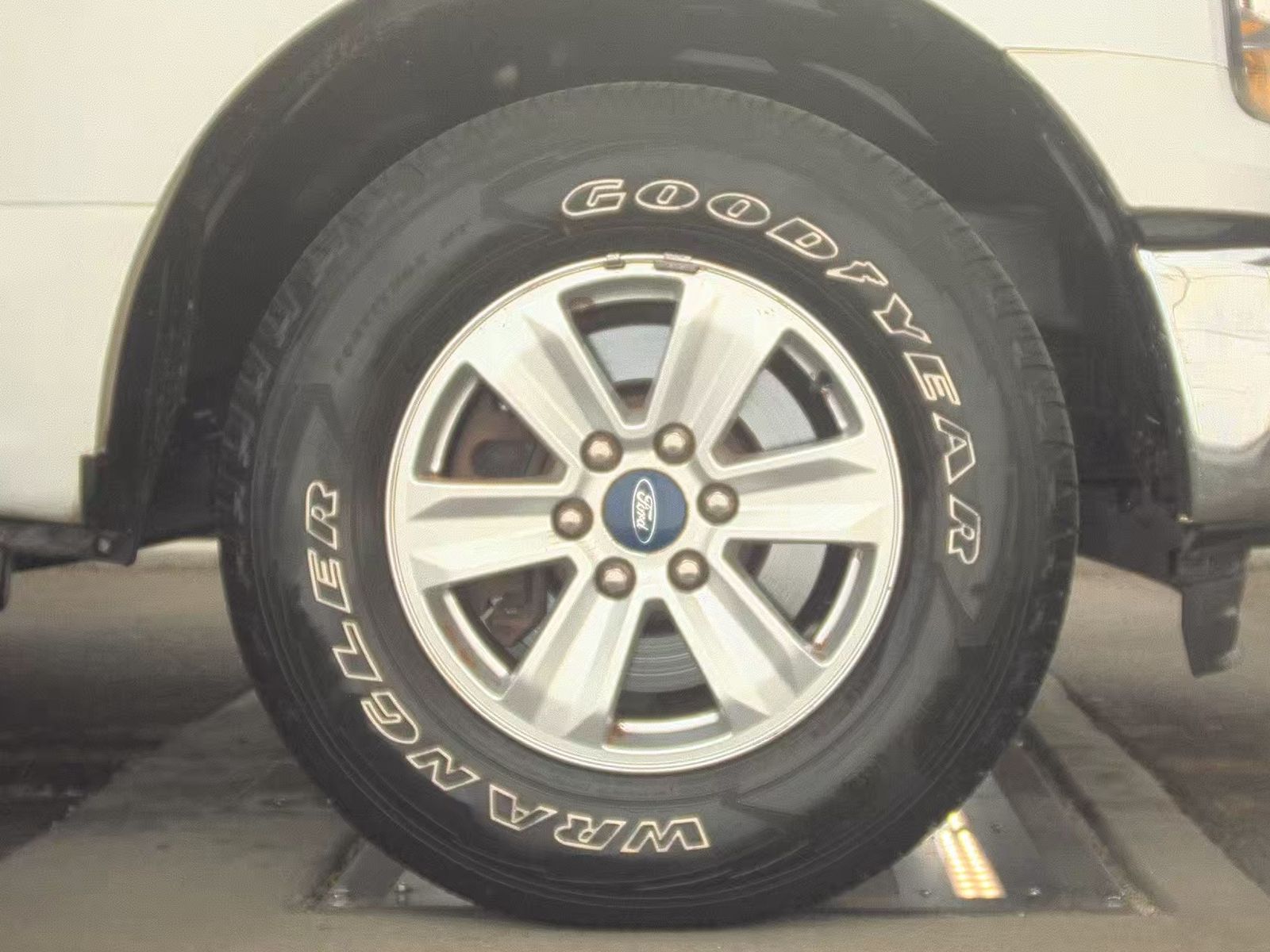 2016 Ford F-150 XLT RWD