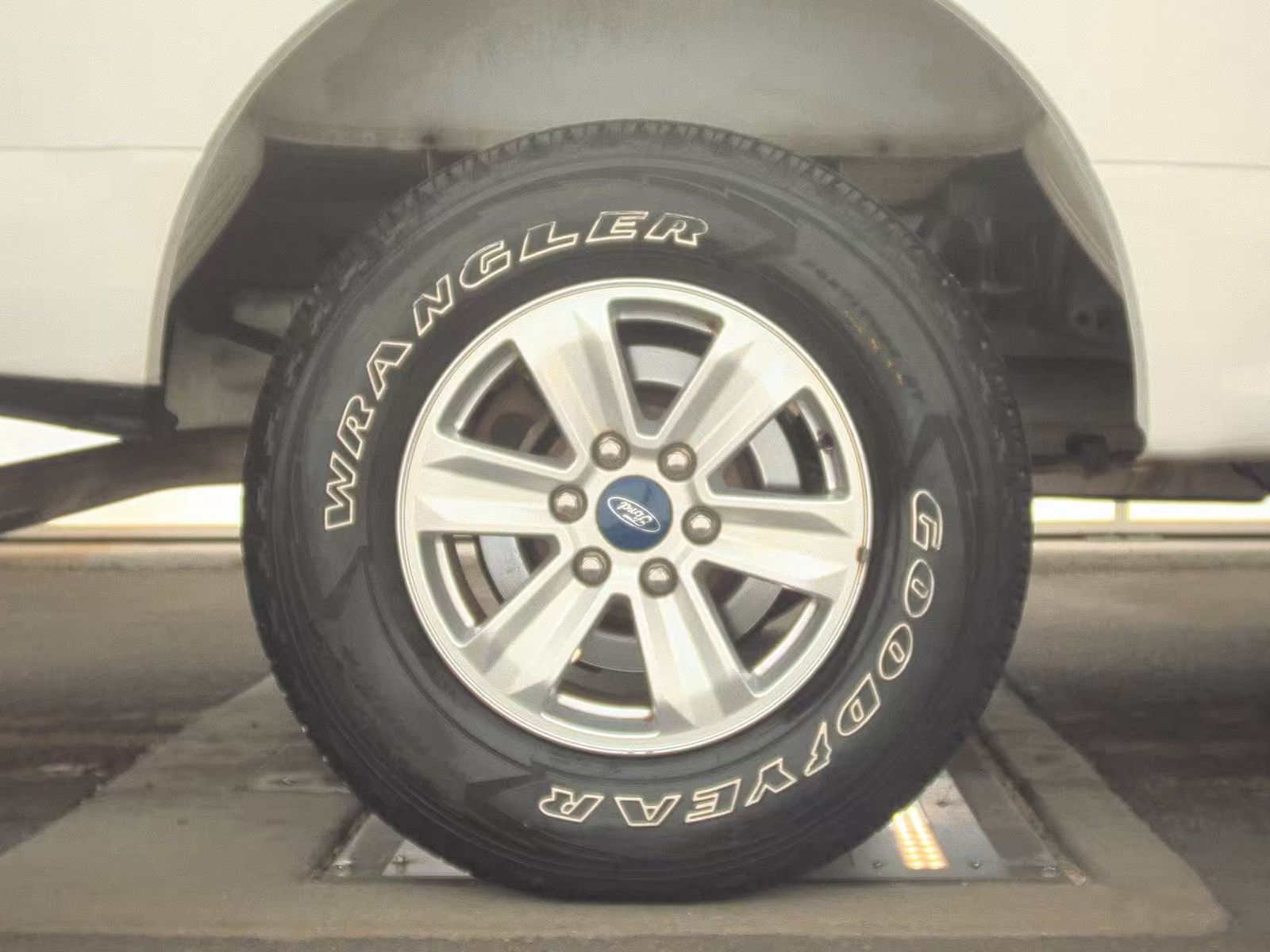 2016 Ford F-150 XLT RWD