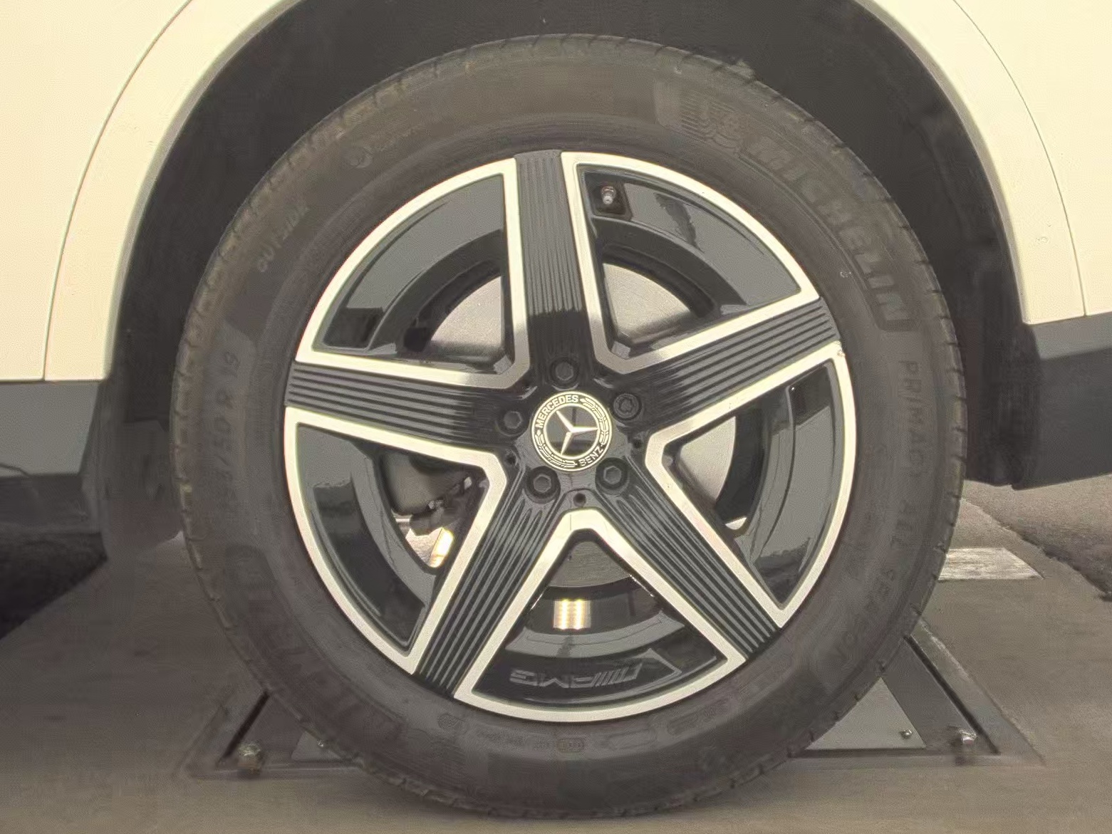 2023 Mercedes-Benz GLC GLC 300 RWD