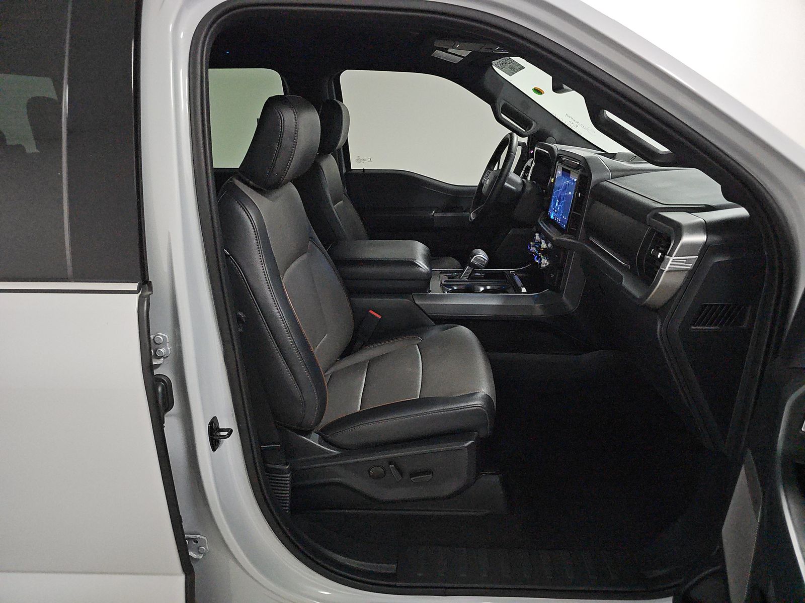 2025 Ford F-150 Hybrid Lariat AWD