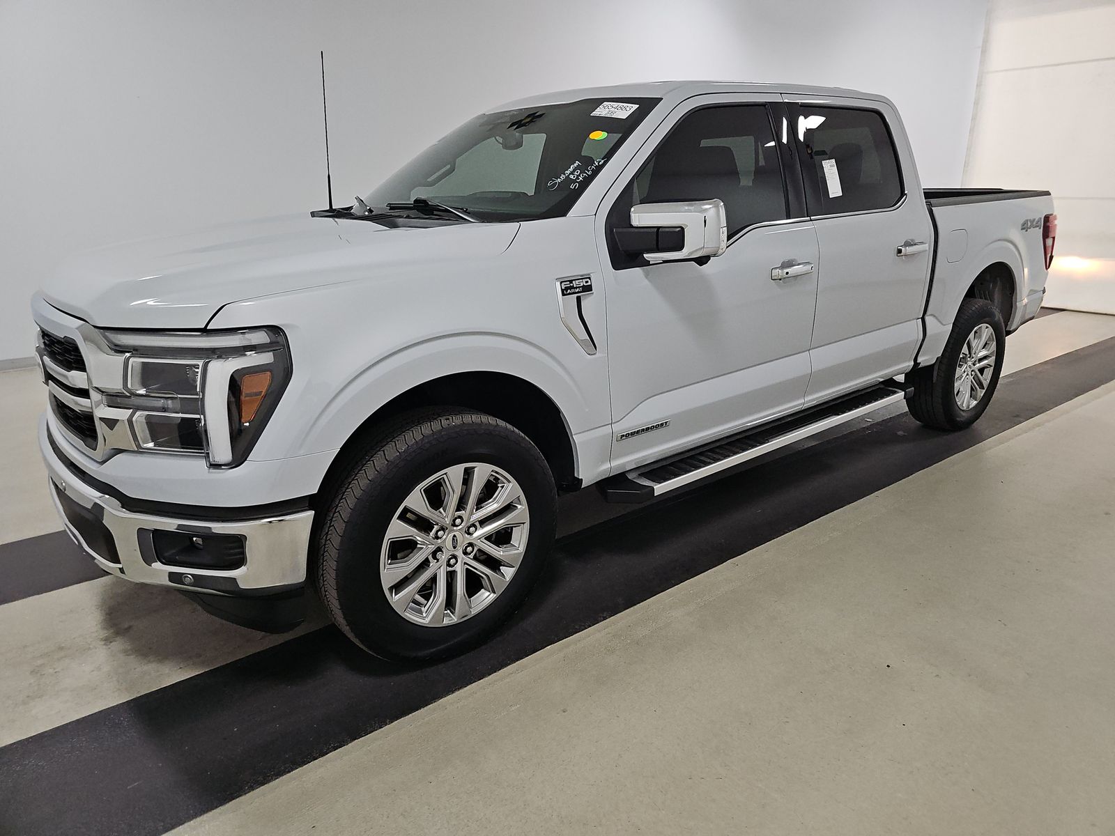 2025 Ford F-150 Hybrid Lariat AWD