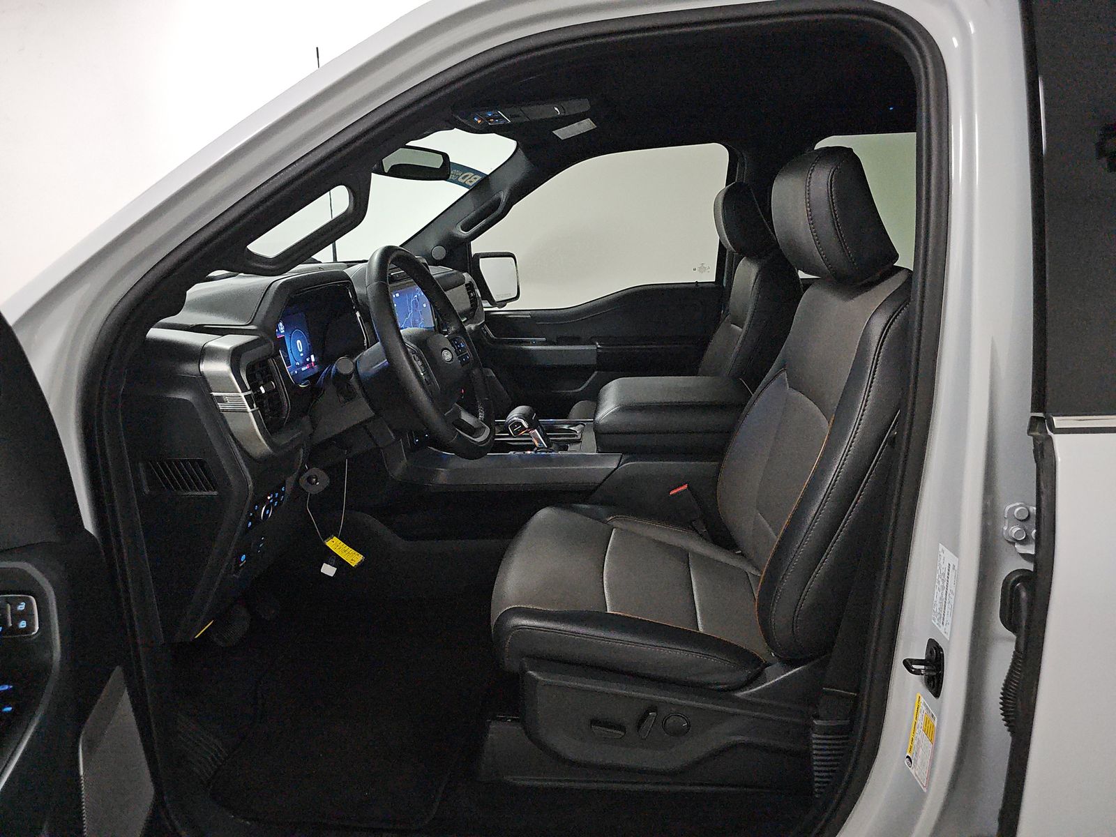 2025 Ford F-150 Hybrid Lariat AWD