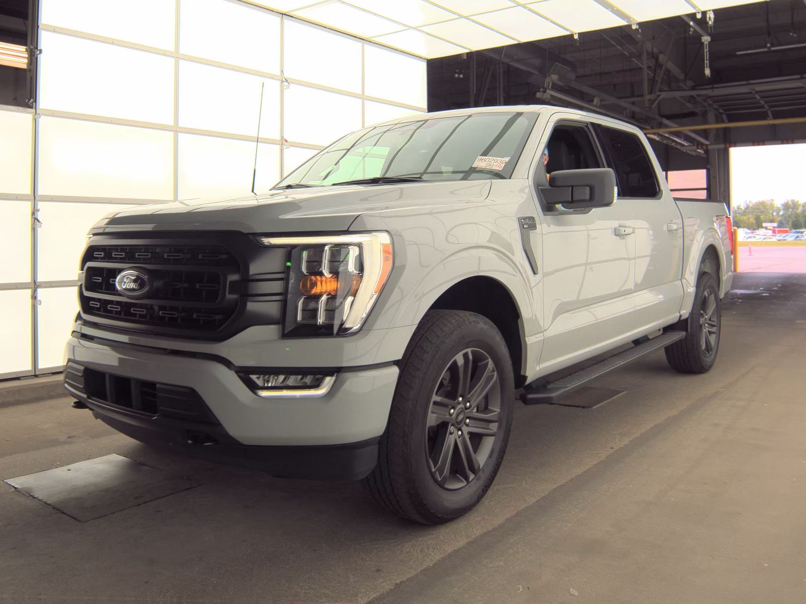 2023 Ford F-150 XLT AWD