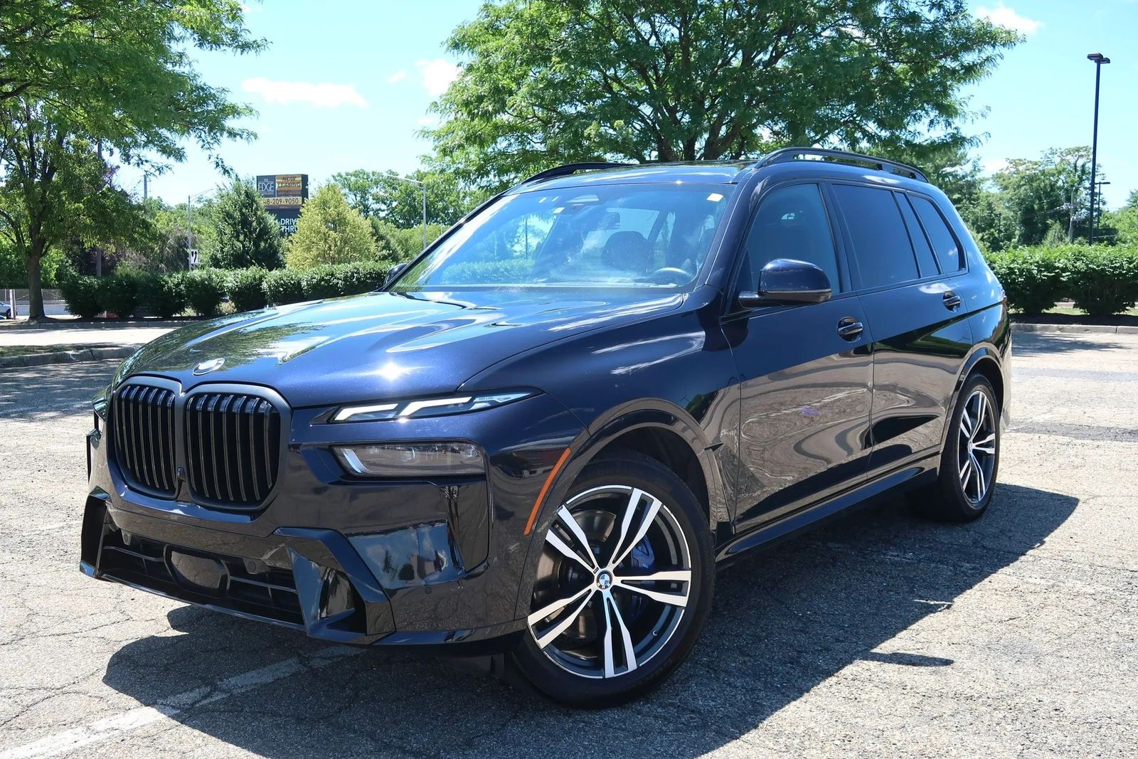 2023 BMW X7 xDrive40i AWD