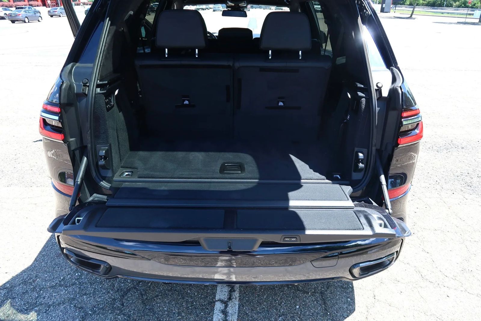 2023 BMW X7 xDrive40i AWD