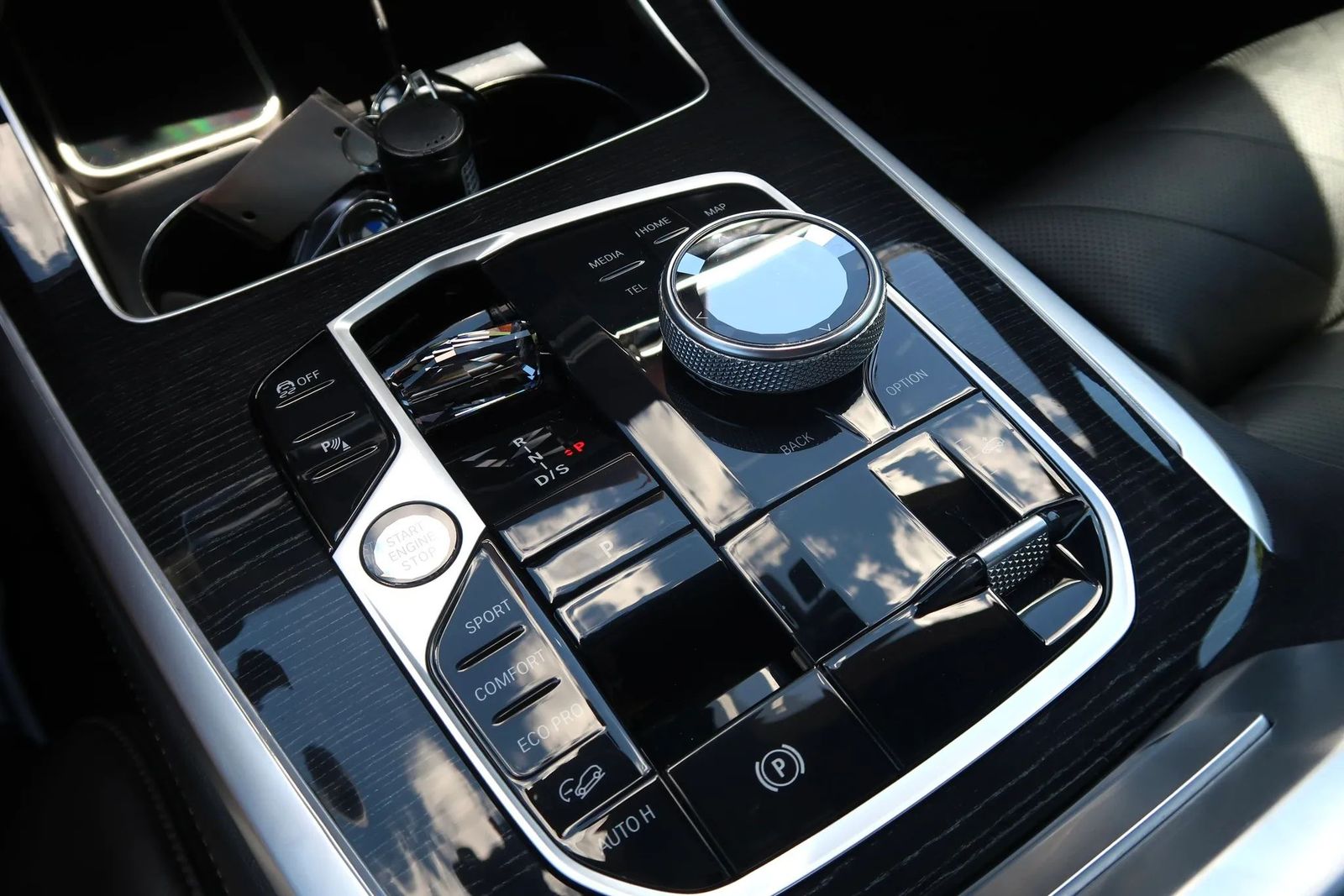 2023 BMW X7 xDrive40i AWD