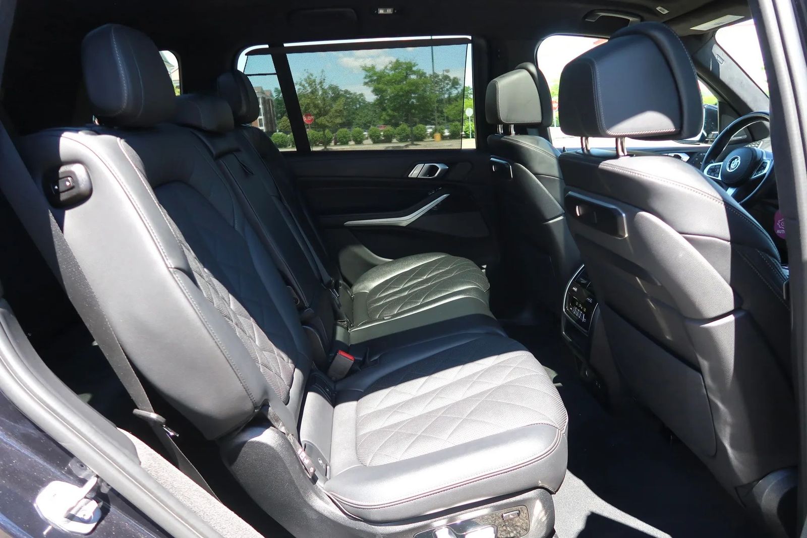 2023 BMW X7 xDrive40i AWD