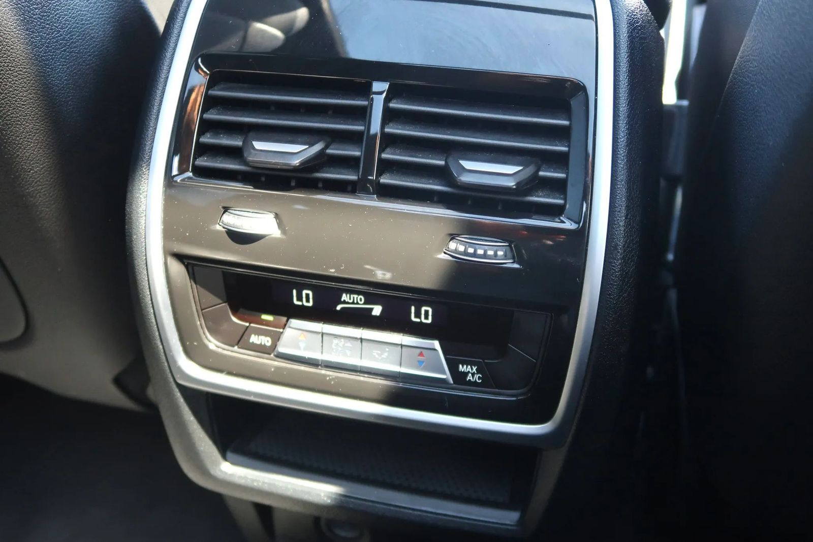 2023 BMW X7 xDrive40i AWD