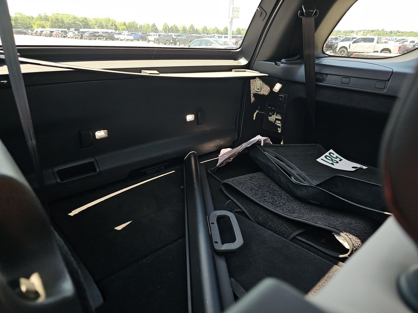 2024 Land Rover Discovery Dynamic SE AWD