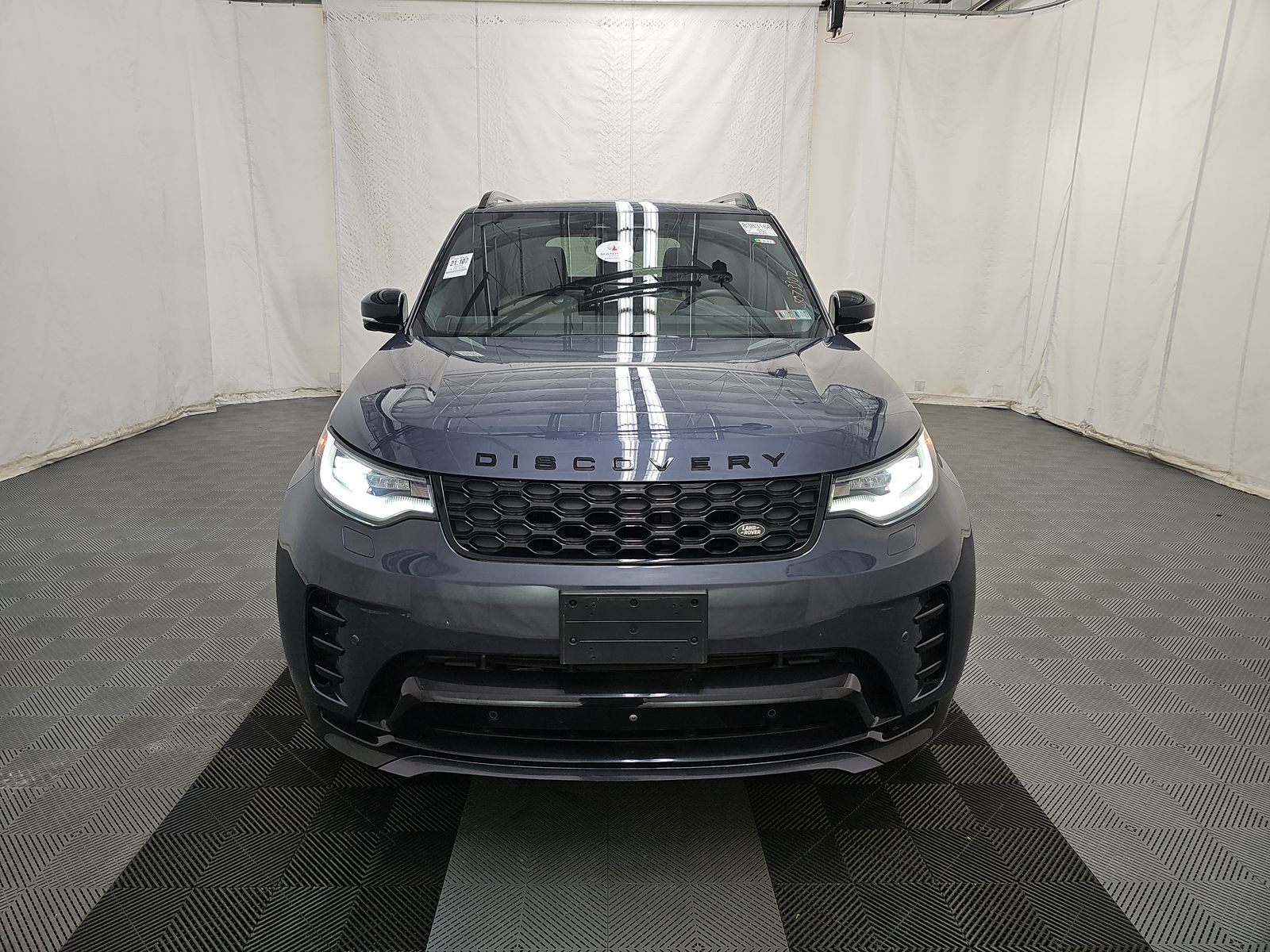 2024 Land Rover Discovery Dynamic SE AWD