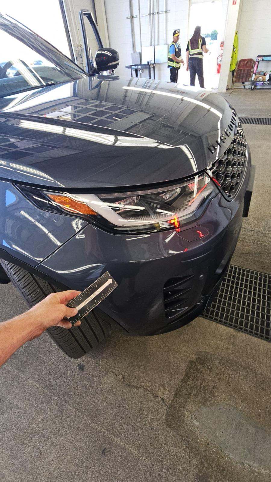 2024 Land Rover Discovery Dynamic SE AWD
