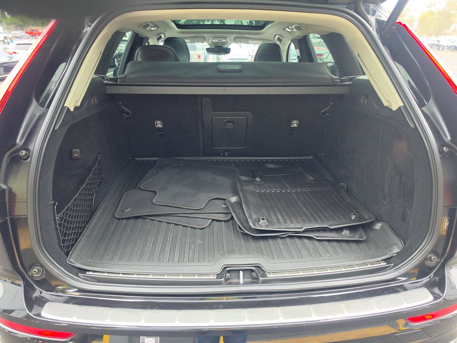 2023 Volvo XC60 B5 Ultimate FWD