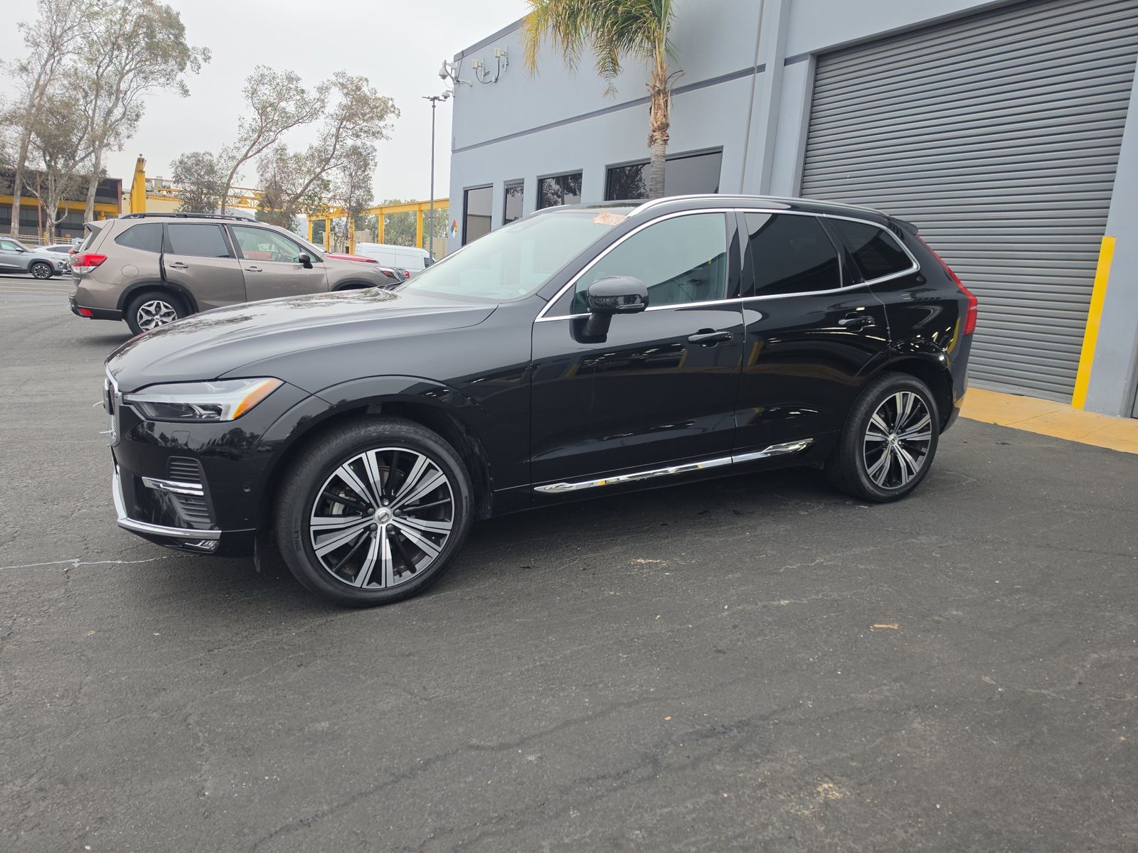 2023 Volvo XC60 B5 Ultimate FWD