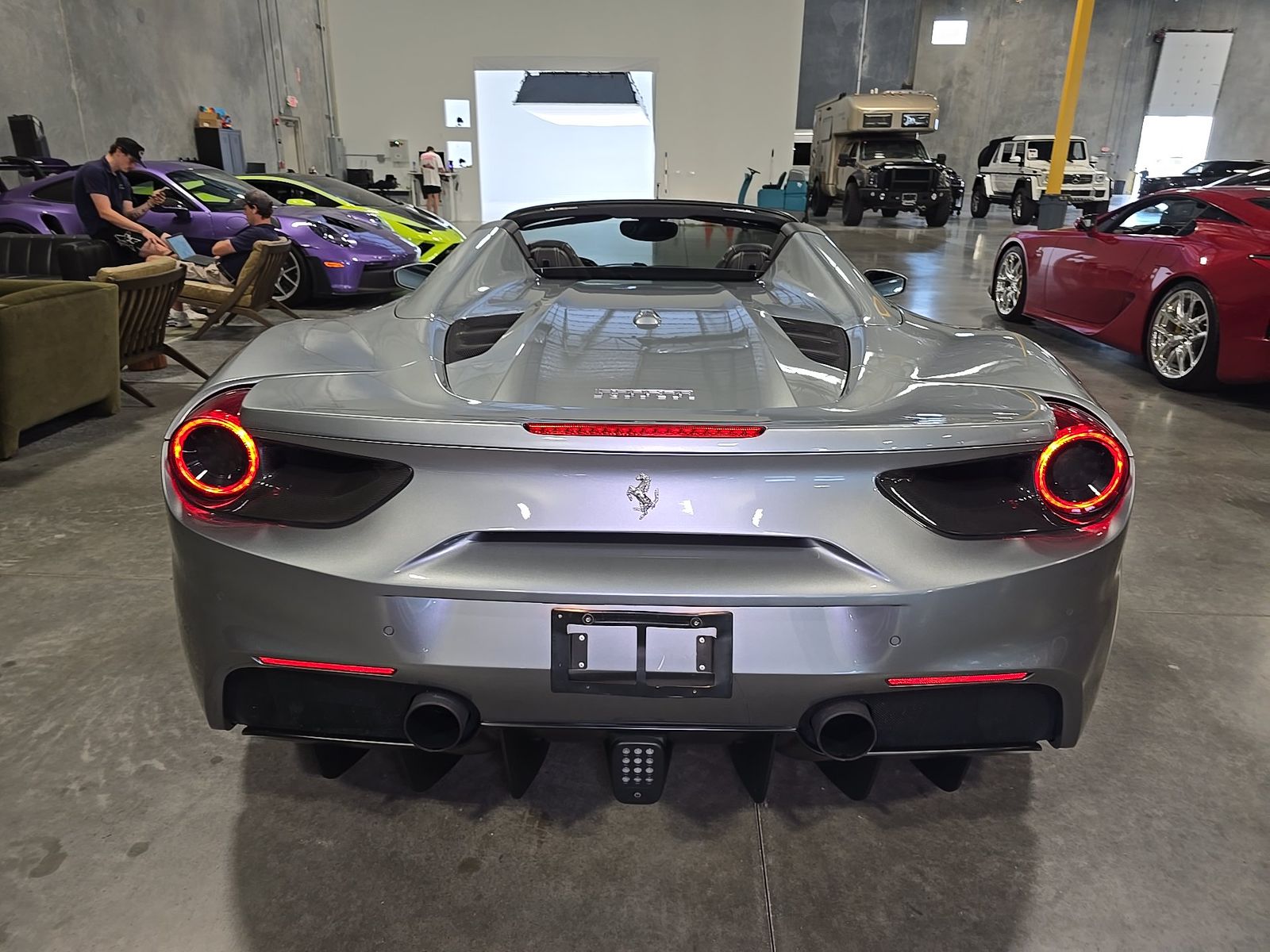 2017 Ferrari 488 Base RWD