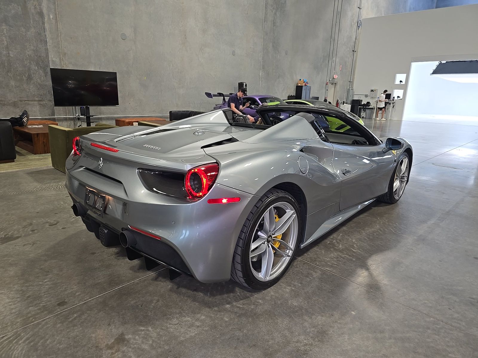 2017 Ferrari 488 Base RWD
