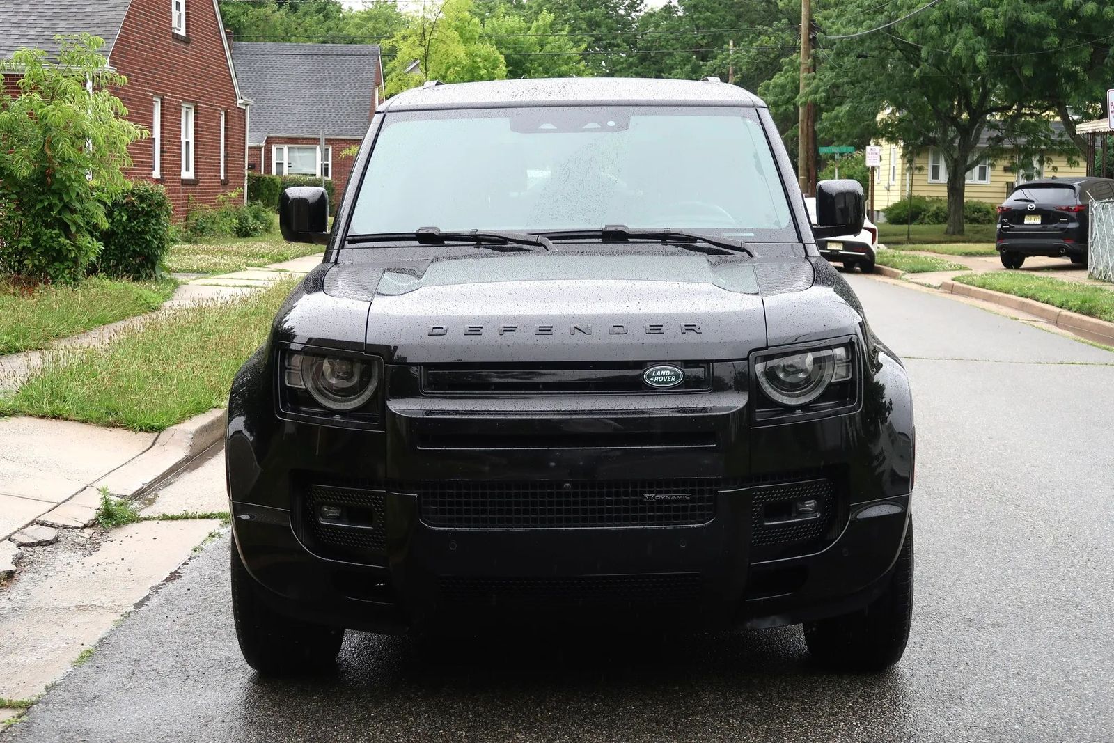 2023 Land Rover Defender 130 X-Dynamic SE AWD
