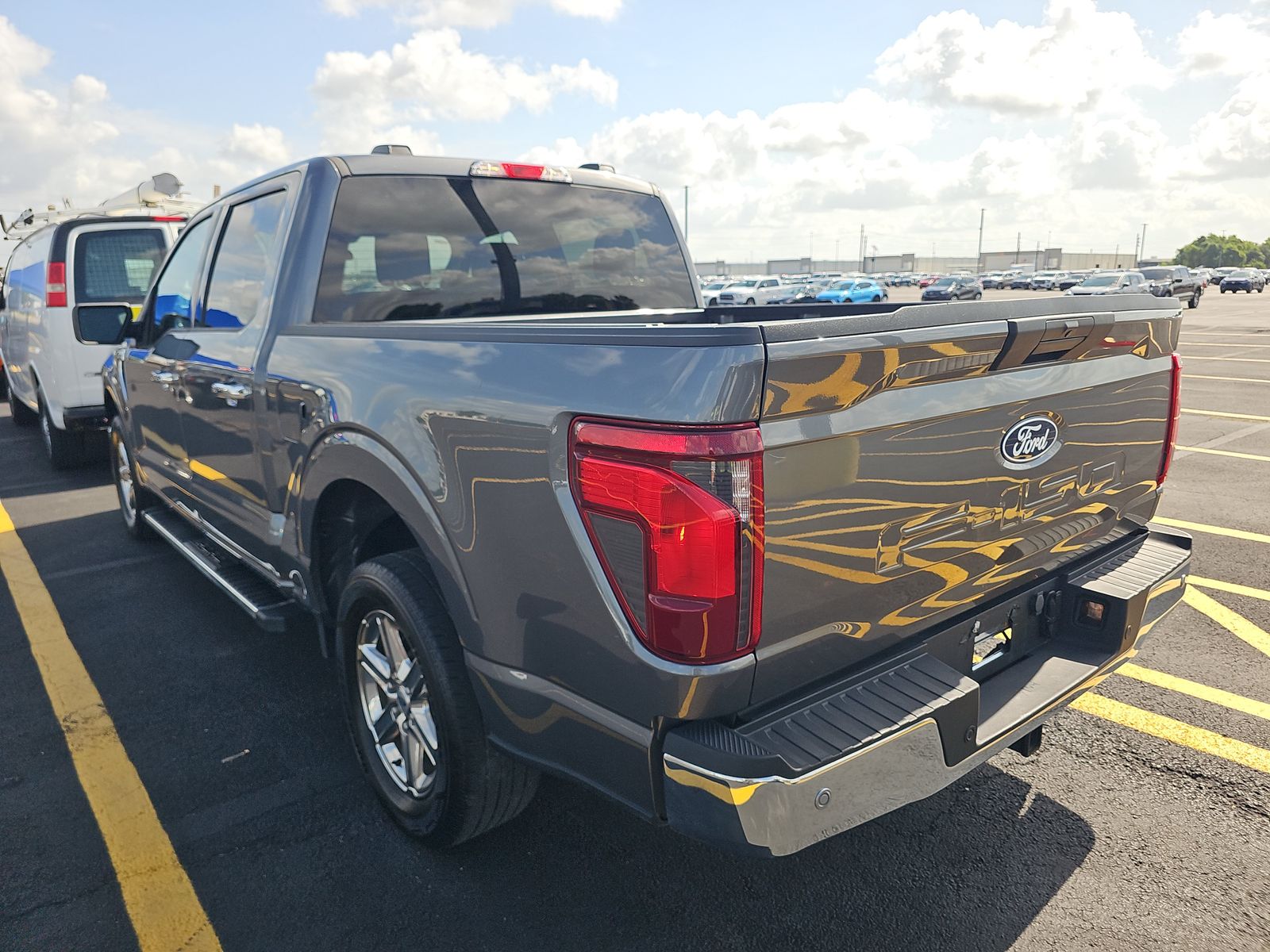 2025 Ford F-150 XLT RWD