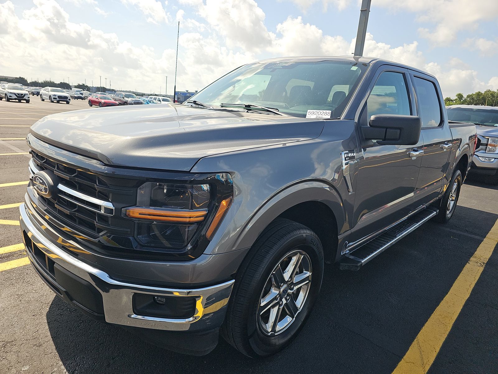 2025 Ford F-150 XLT RWD