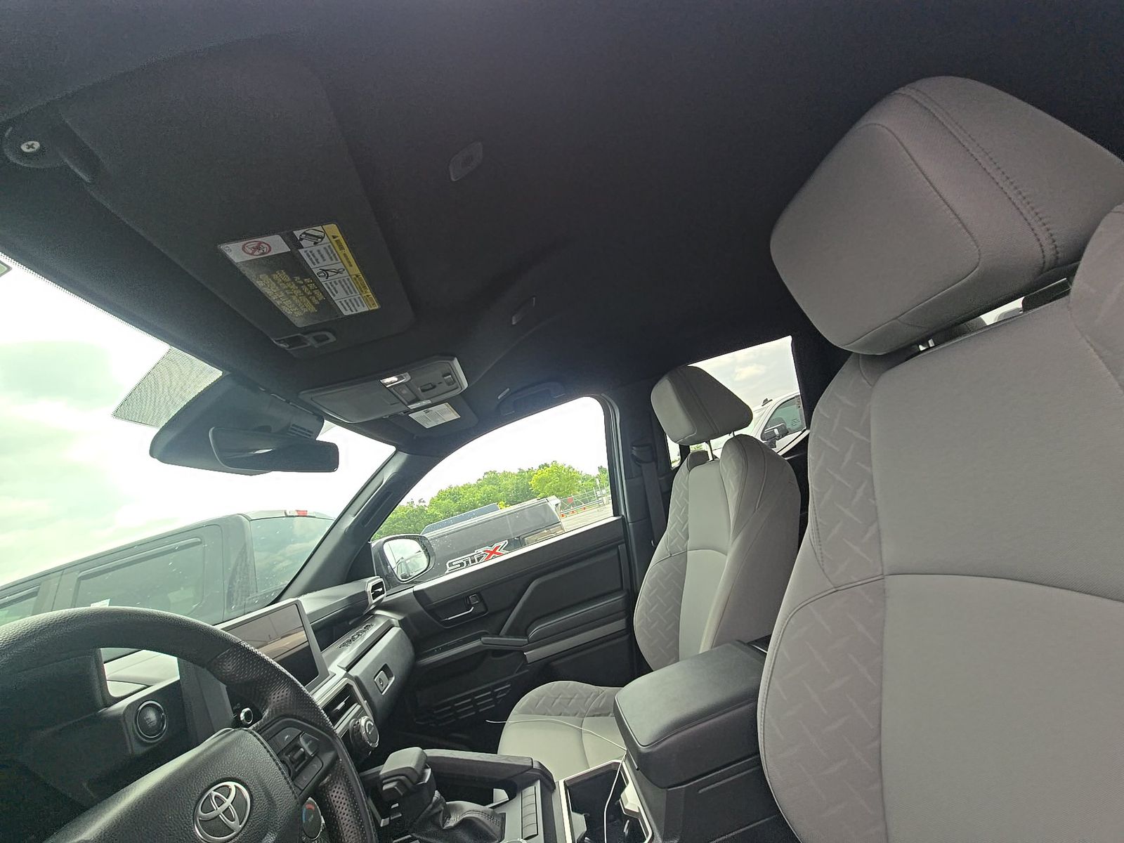 2024 Toyota Tacoma SR5 AWD