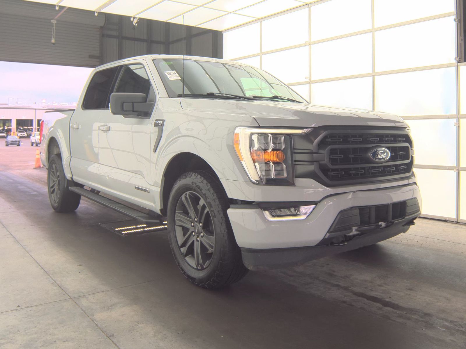 2023 Ford F-150 Hybrid XLT AWD