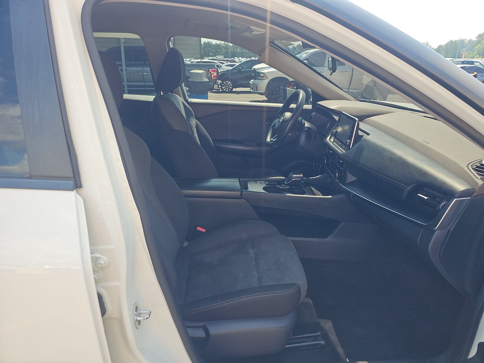 2022 Nissan Rogue S FWD