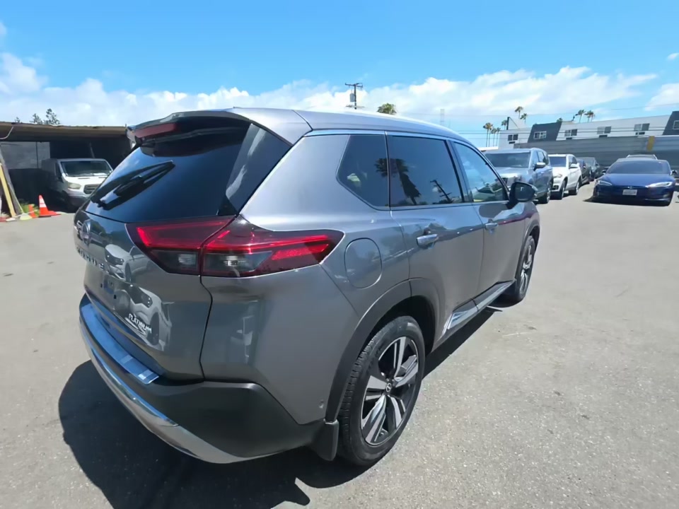 2023 Nissan Rogue Platinum FWD