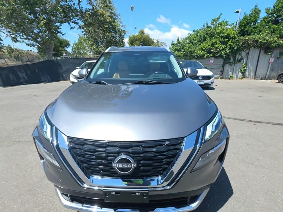 2023 Nissan Rogue Platinum FWD