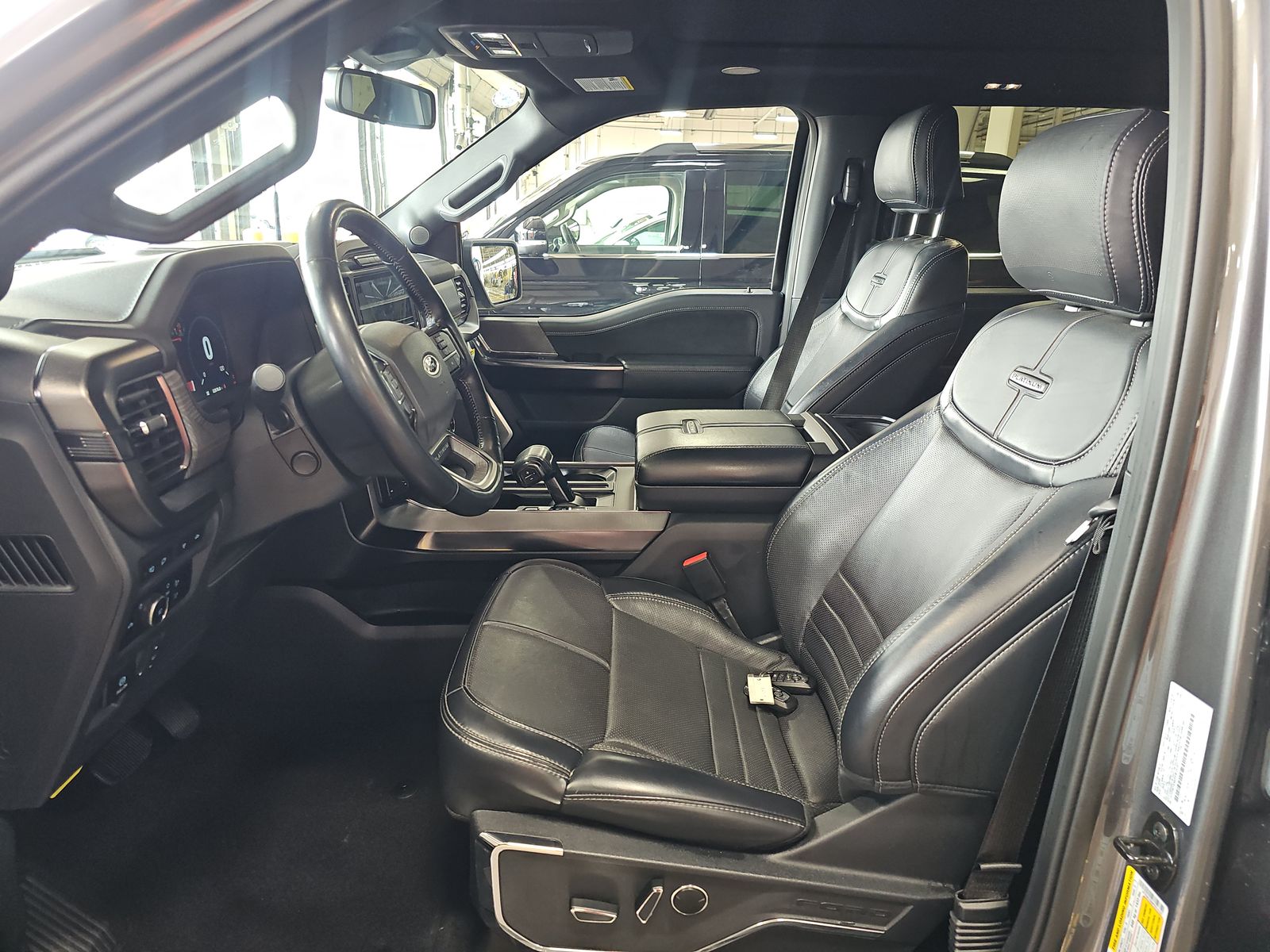 2023 Ford F-150 Platinum AWD