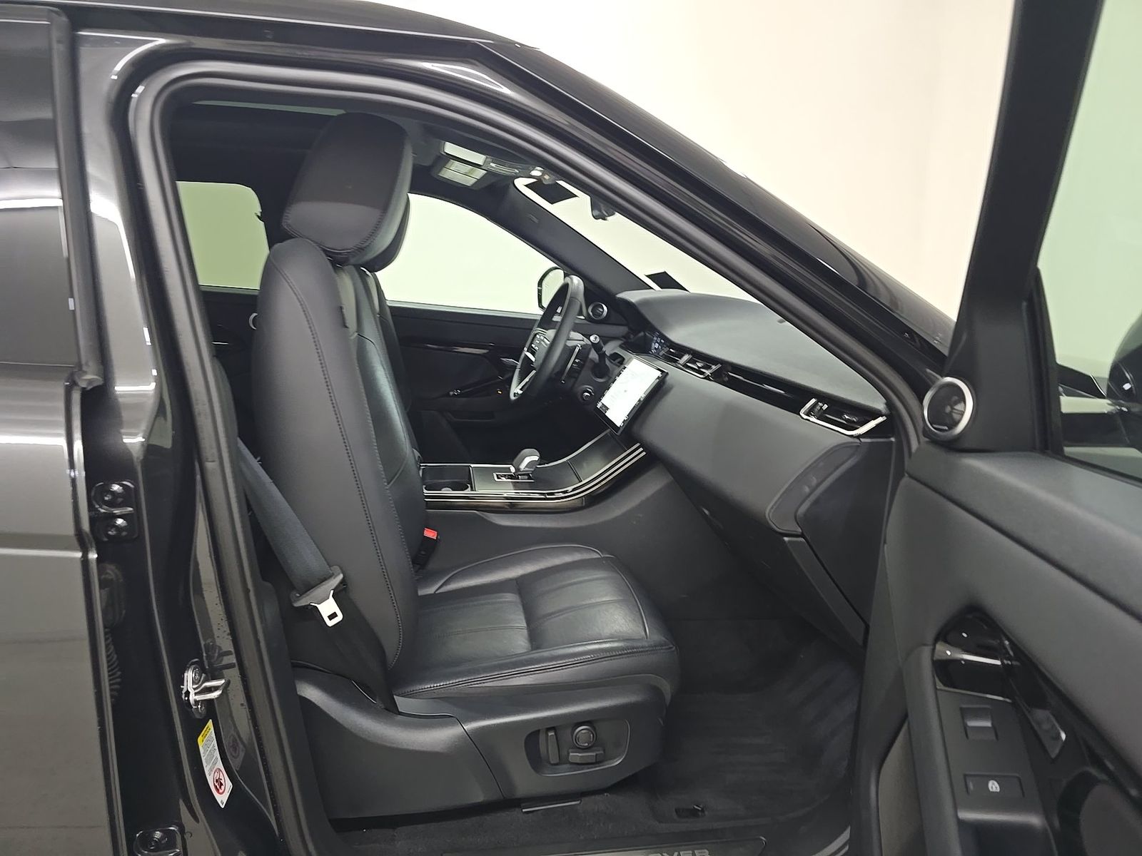 2024 Land Rover Range Rover Evoque Dynamic SE FWD