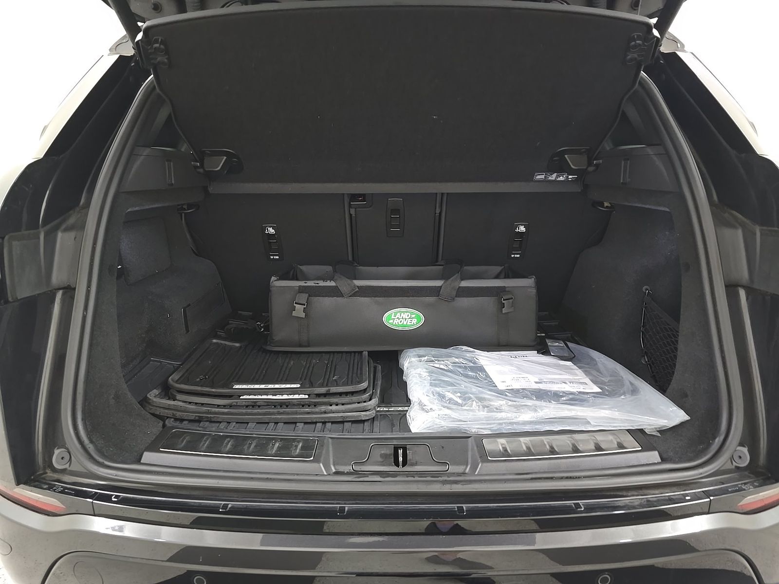 2024 Land Rover Range Rover Evoque Dynamic SE FWD