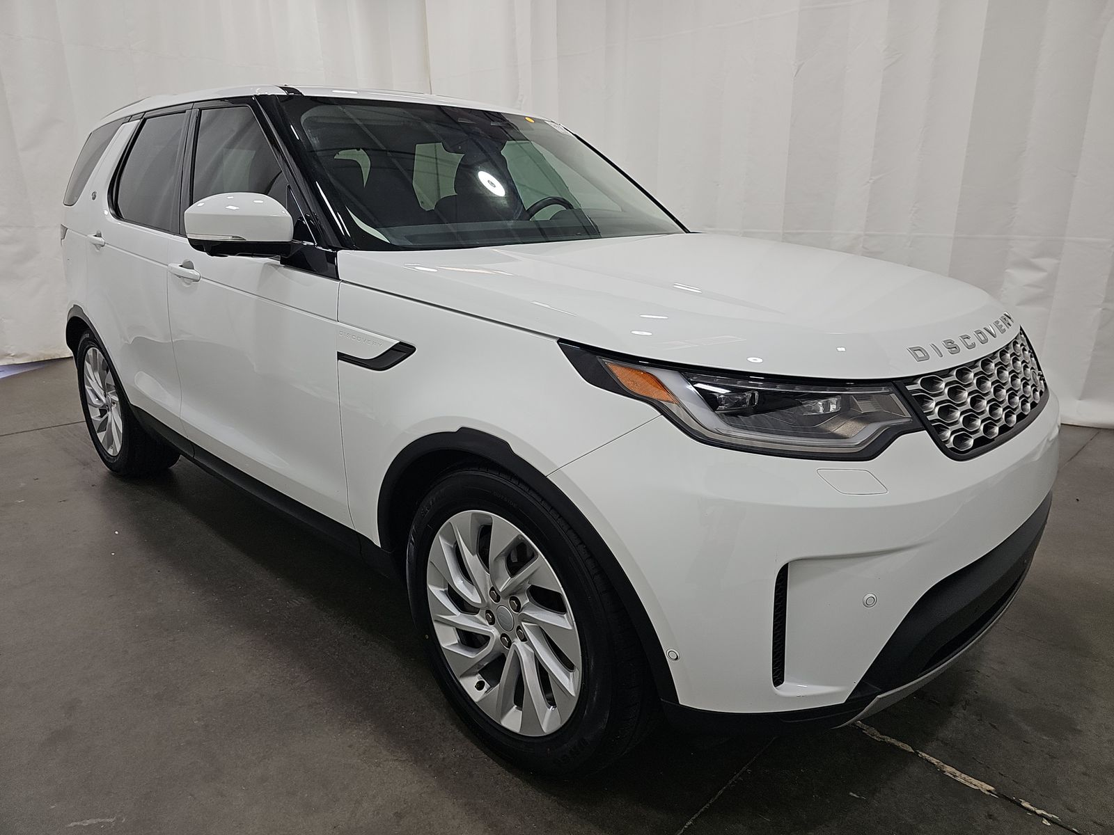 2023 Land Rover Discovery S FWD