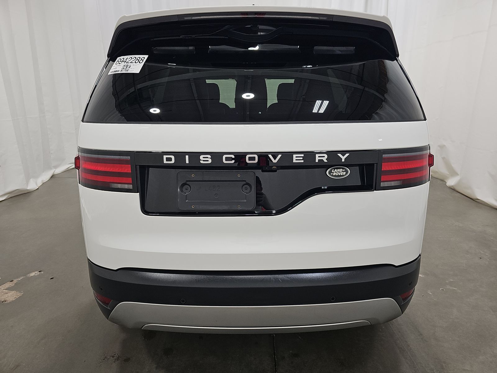 2023 Land Rover Discovery S FWD