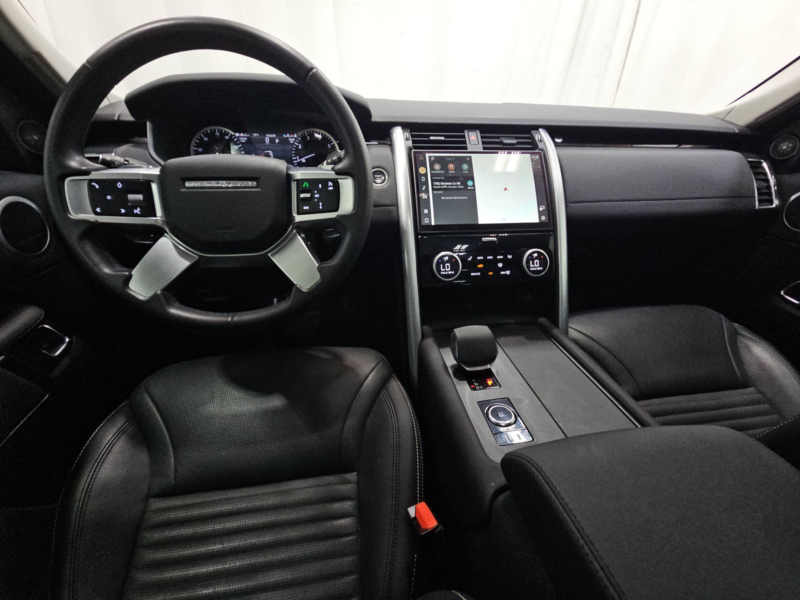 2023 Land Rover Discovery S FWD