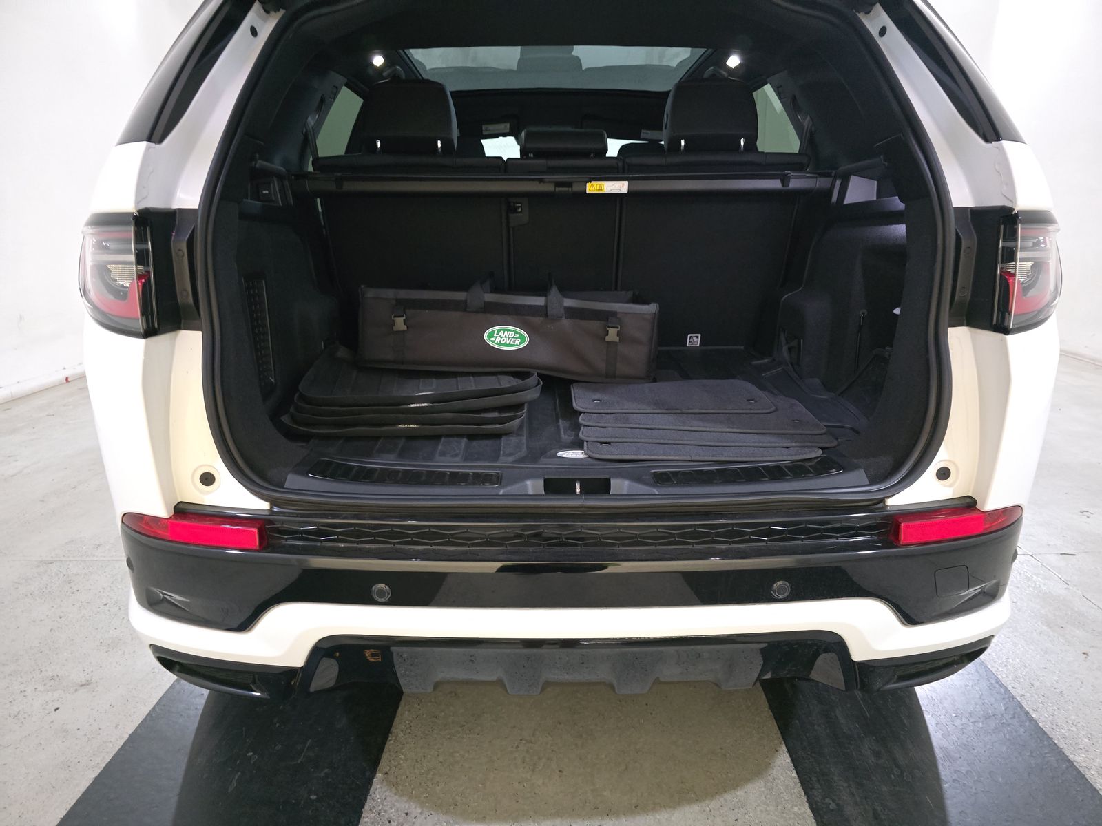 2022 Land Rover Discovery Sport SE R-Dynamic FWD