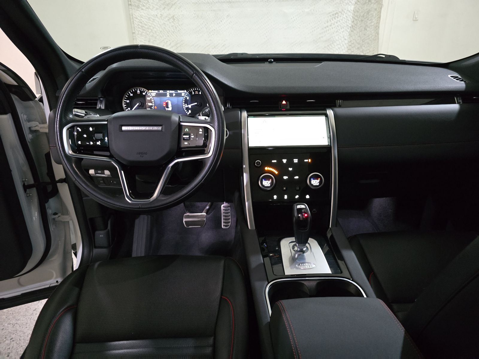 2022 Land Rover Discovery Sport SE R-Dynamic FWD