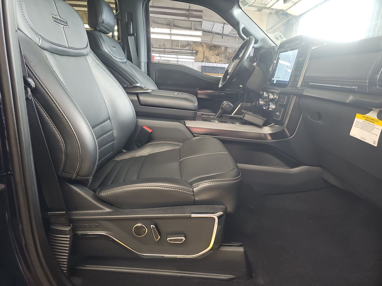 2023 Ford F-150 Platinum AWD